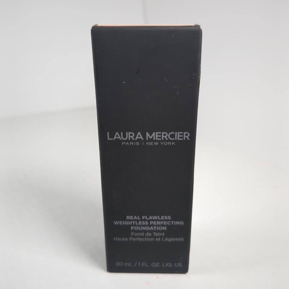LAURA MERCIER Real Flawless Weightless Perfecting Foundation 1oz NEW 2N1 Cashew